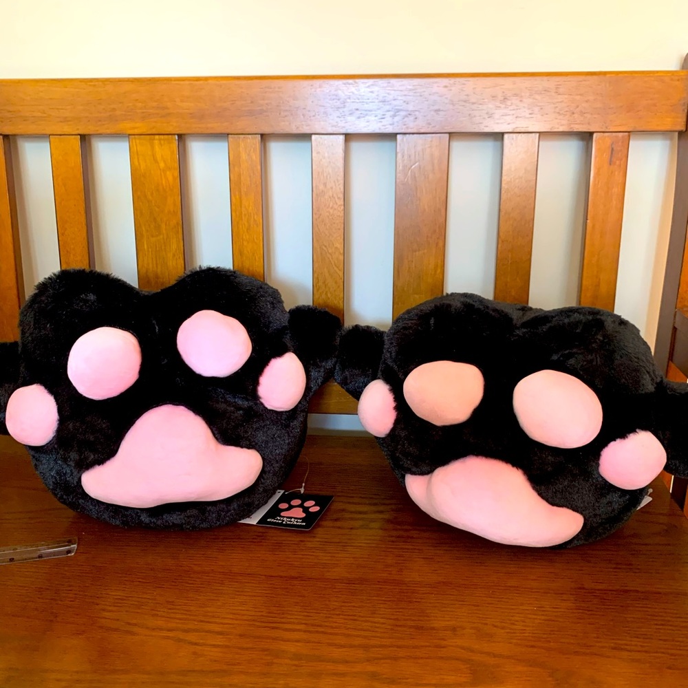 2 Nikukyu Glove Cushion Cat Paw Plushies Black Big 14” Round 1